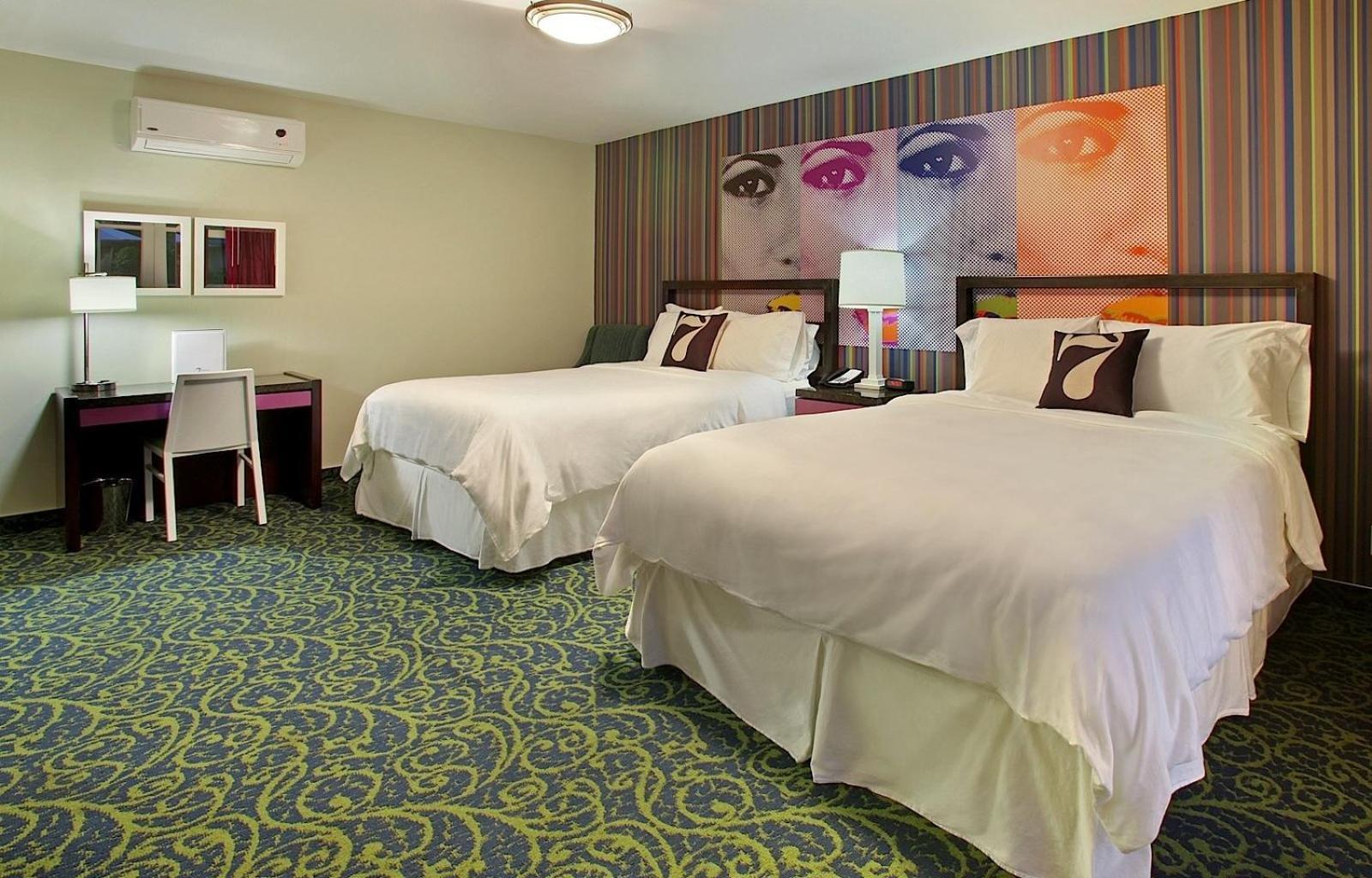 Deluxe Double Queen Room,61289854:JPEG