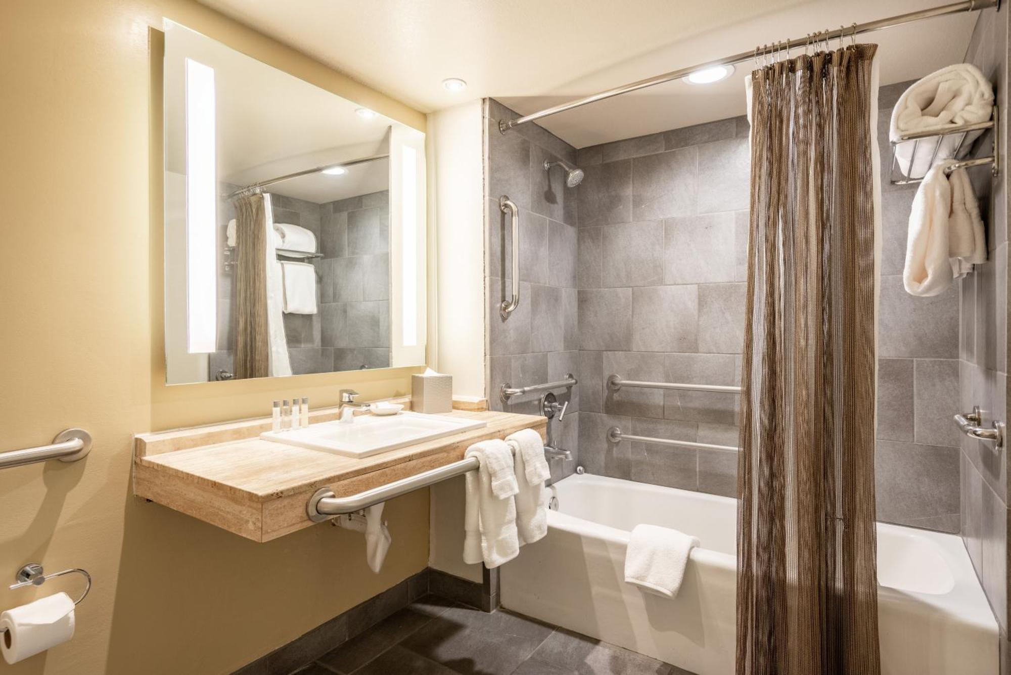 Queen Room Two Queen Beds Disability Access