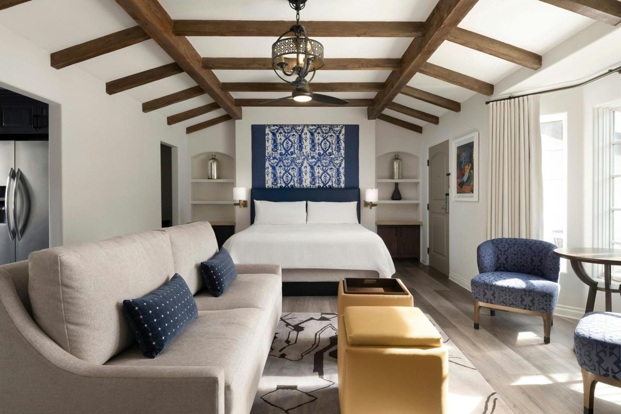 King Suite (No Resort Fees),1643179175:JPEG
