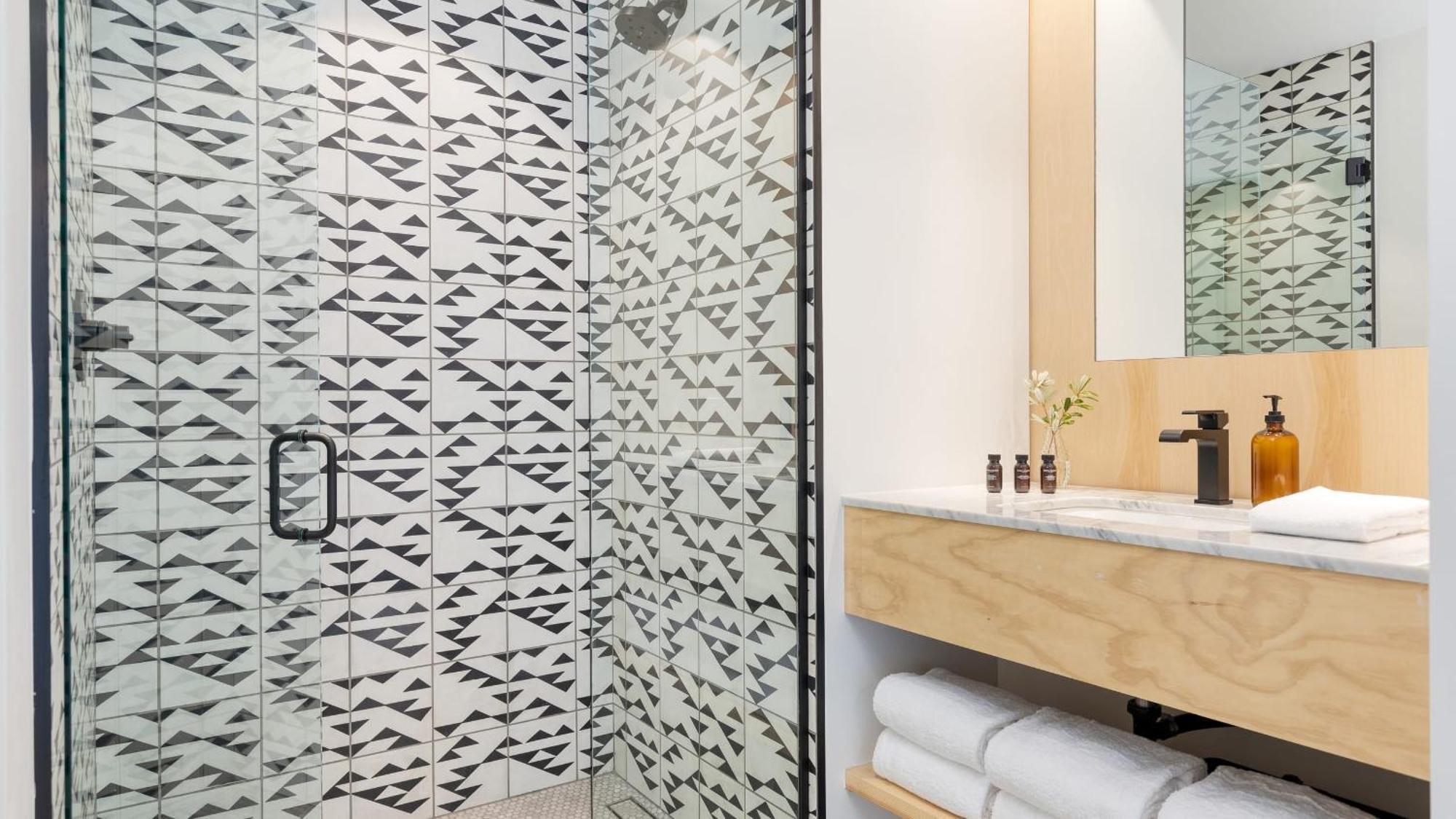 One-Bedroom Apartment,1718573039:JPEG