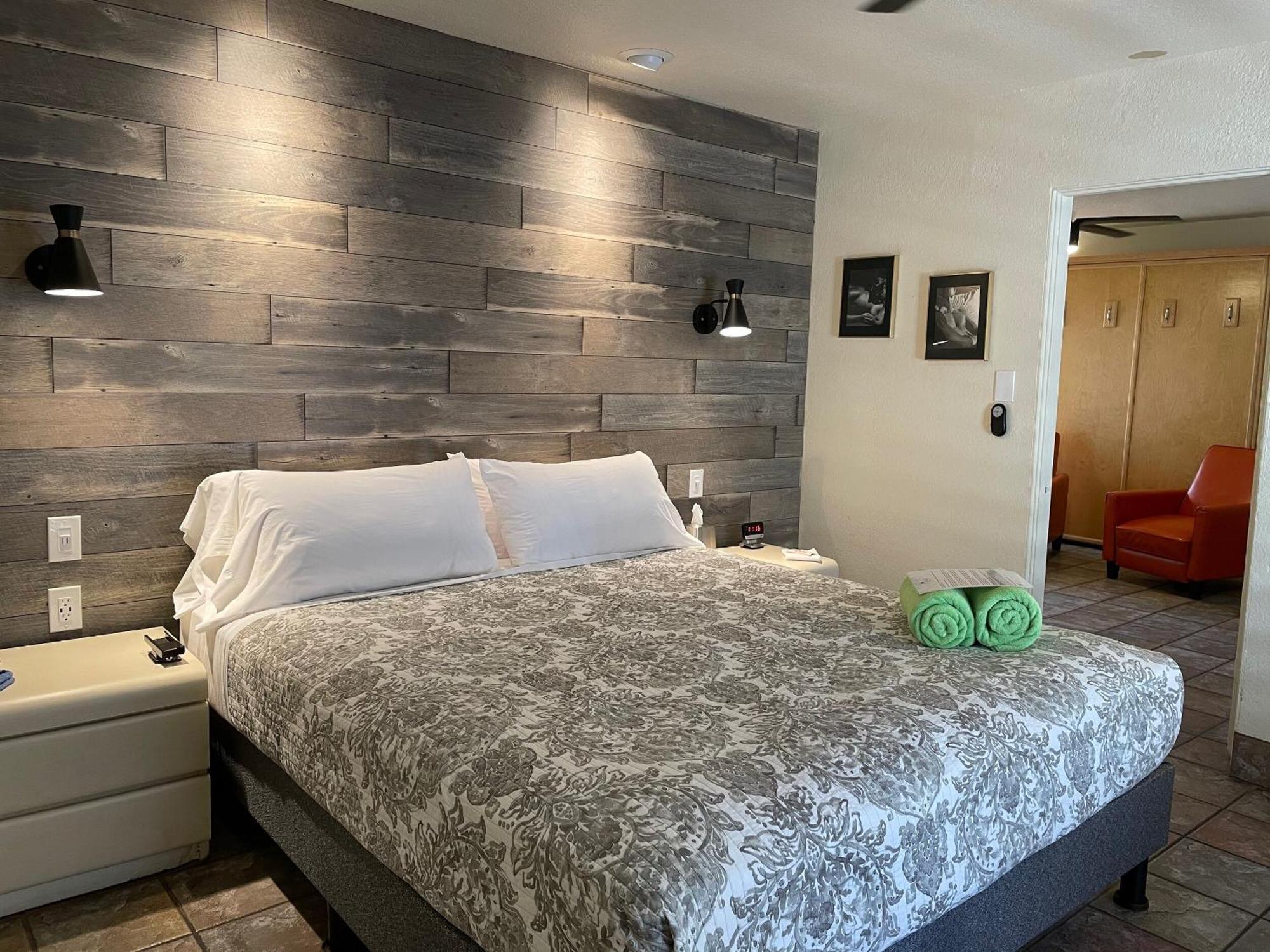 One-Bedroom Suite