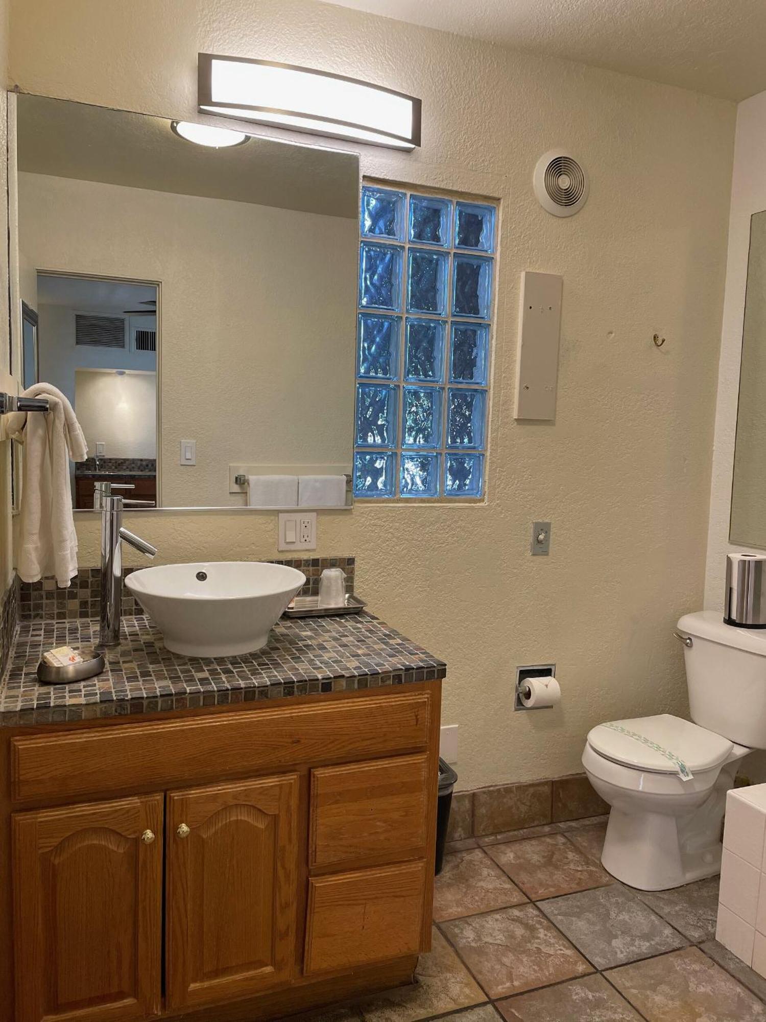 One-Bedroom Suite