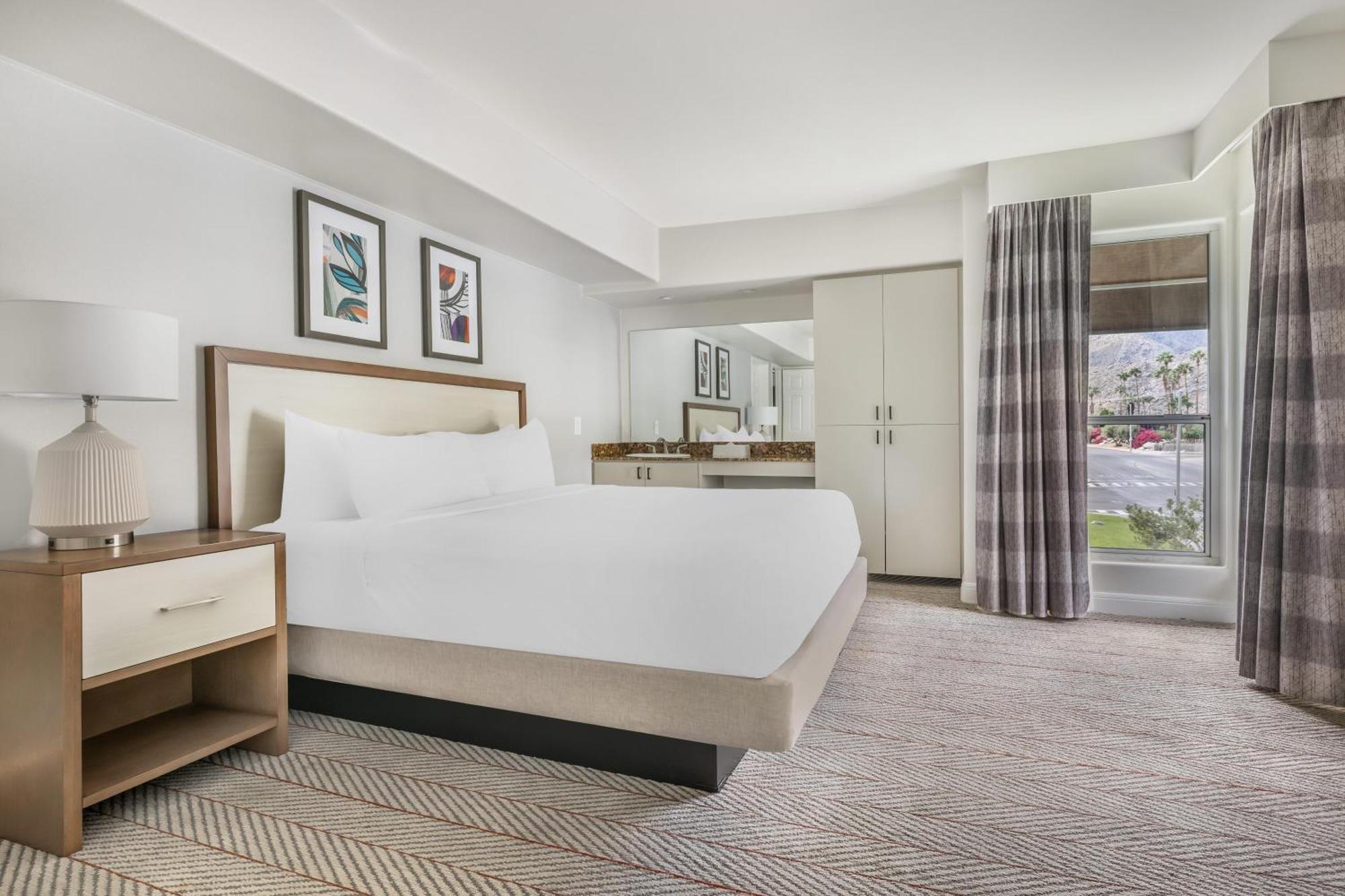 Three-Bedroom King Suite with Two Queen Beds and Balcony,1742678566:JPEG