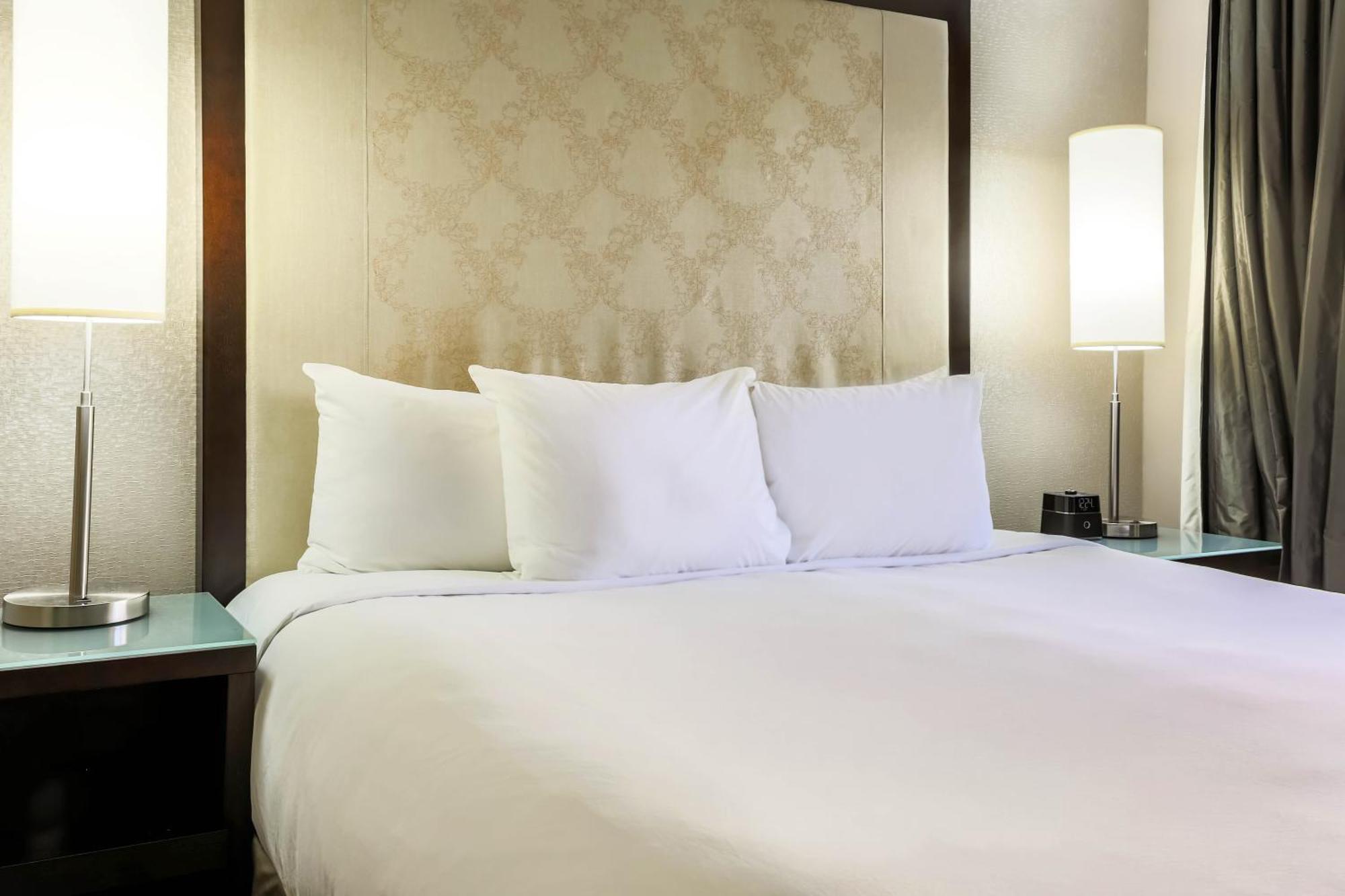 King Suite,130202120:JPEG