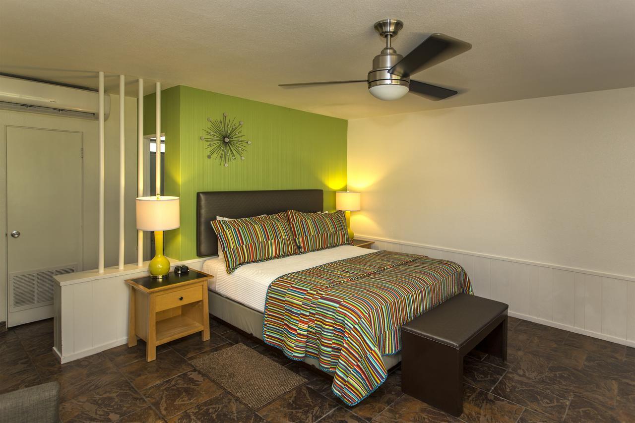 King Room with Pool View,531260028:JPEG