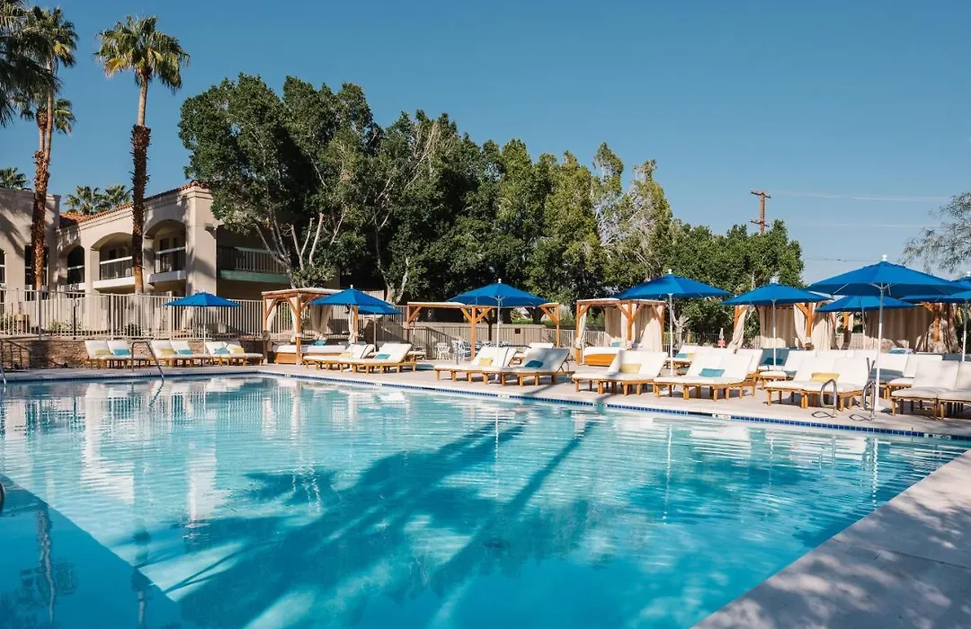 L3 Oasis Hotel-1