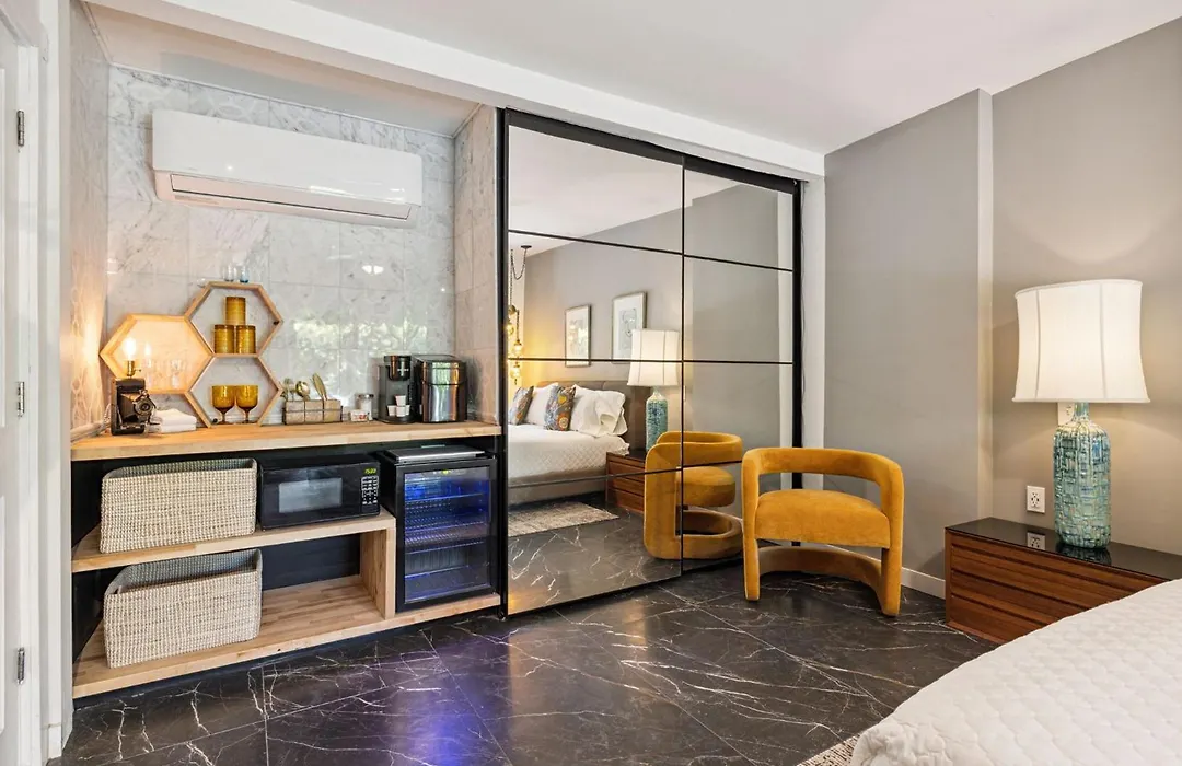 Speakeasy Hotel (Adults Only)-1