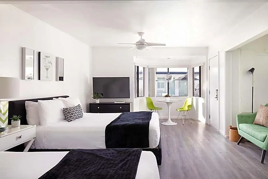 The Three Fifty Hotel (Adults Only)-1