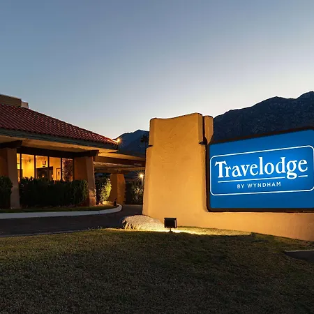 Travelodge By Wyndham Palm Springs-2