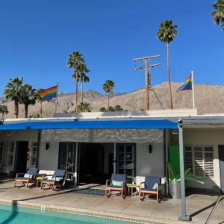 Desert Paradise - A Men'S Clothing Optional Resort-3