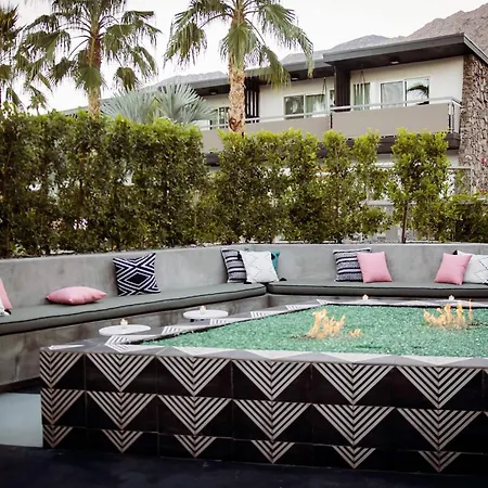 V Capri Palm Springs, A Dolce By Wyndham-2