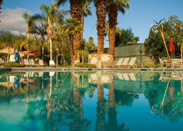 Palm Springs HotelsOasis